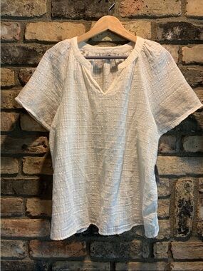 Women’s boho gauze embroidered sleeve v-neck summer top blouse size medium NWT